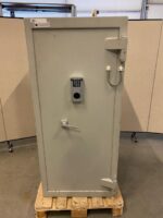 Digital safe box - 84x67xH150 cm, ST01145