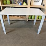 Adjustable desk with screw – 120x60xH64-82 cm, ST04584