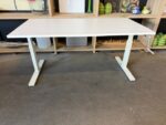 Adjustable desk with crank – 160x80xH66-88 cm, ST04596