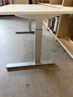 Sedus - Adjustable desk with crank and cable management – 160x80xH70-89 cm, ST04604 - Image 5