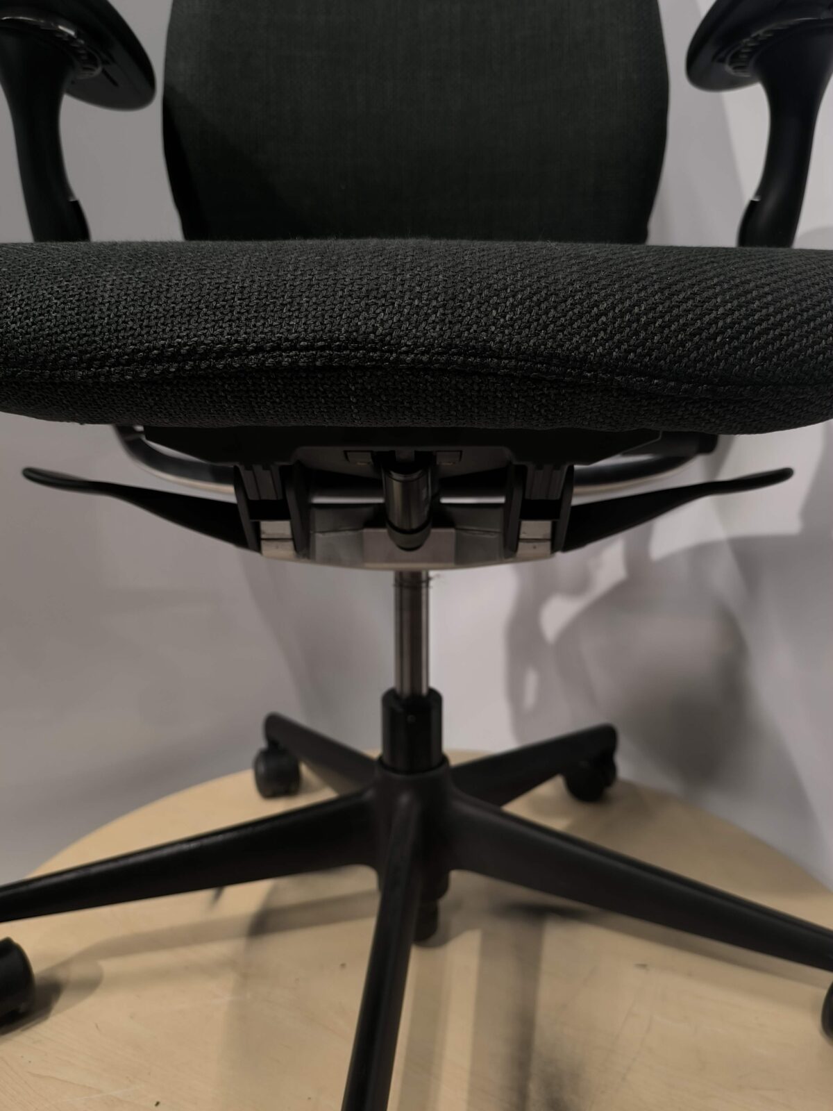 Vitra Oson – Ergonomic chair, ST04577 - Image 8