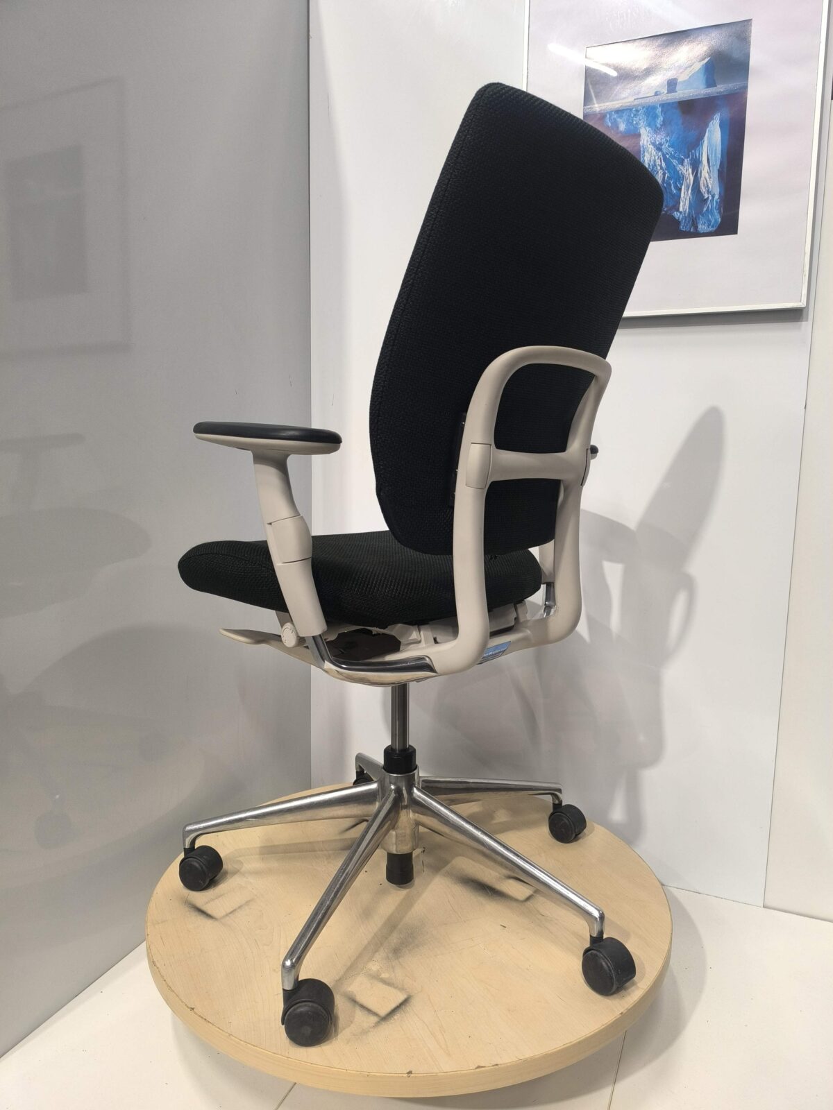 Vitra Oson – Ergonomic chair, ST04580 - Image 5