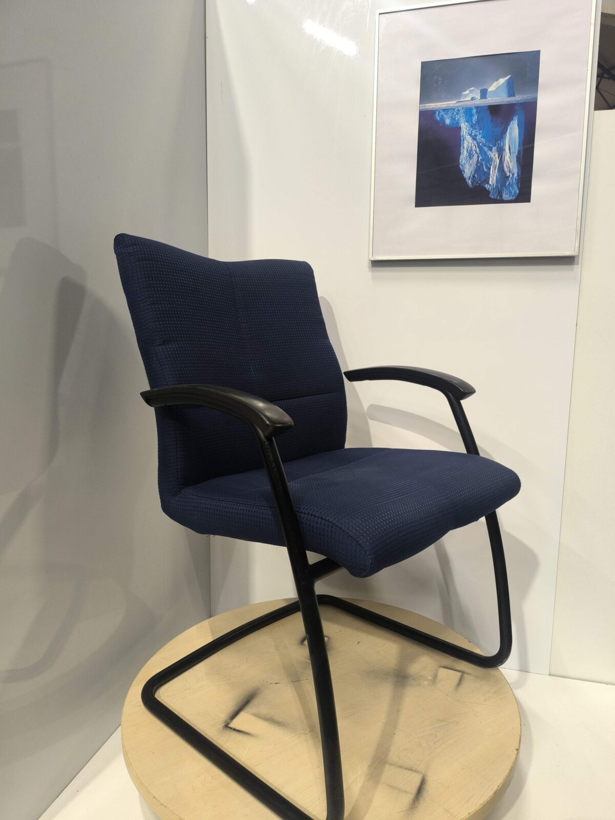 Interstuhl – Conference chair, ST04582 - Image 2