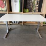 Sedus - Adjustable desk with crank and cable management – 160x80xH70-89 cm, ST04604