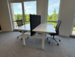 SET - Electric sit-stand duo-desk – 160x80xH64-129 cm with cable management, divider ( black ) and 2x Euroseats Curv Deluxe Ergonomic chair , ST04715 - Image 12