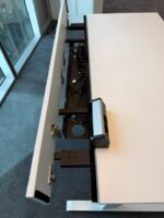 Sedus - Adjustable desk with crank, cable management and BachMann power socket – 140x80xH62-86 cm, ST04689 - Image 11