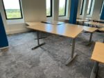 Kinnarps – Electric sit-sit desk with cable management – 160x80xH62-85 cm, ST04679 - Image 2