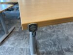 Kinnarps – Electric sit-sit desk with cable management – 160x80xH62-85 cm, ST04679 - Image 14
