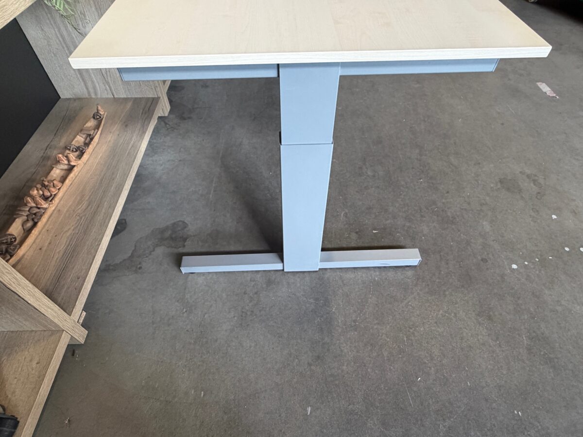 Adjustable desk with crank and cable management – 160x80xH64-86 cm, ST04660 - Image 5