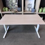Vepa - Adjustable desk with crank and cable management– 160x80xH64-86 cm, ST04797