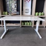 Steelcase - adjustable desk with crank 160x80xH62-93 cm, ST04804