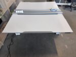 Electric sit-stand duo desk with with socket - 165-157.5 x 180.5 - 74.5 x H 66-132 cm, ST04855 - Image 4